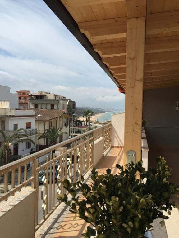 Casa Vacanze Nicole باليستراتي الغرفة الصورة