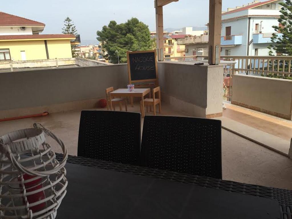 Casa Vacanze Nicole باليستراتي المظهر الخارجي الصورة